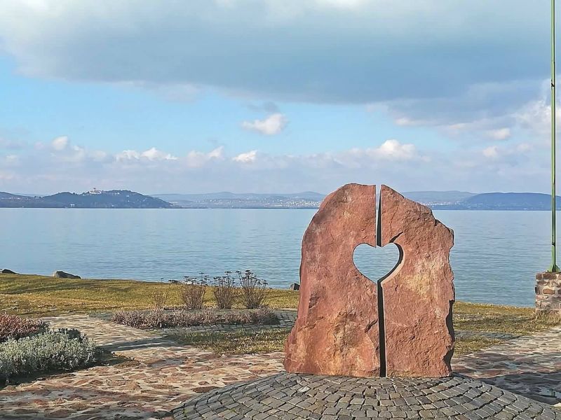Balaton szíve tér